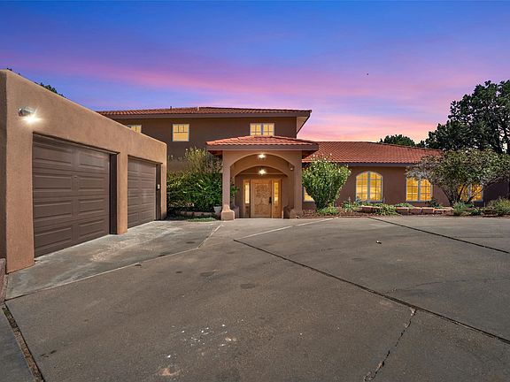 2nd image of 107 La Vista Dr