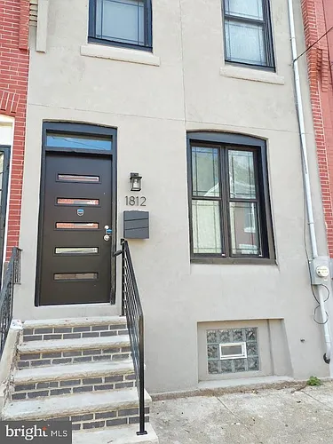 1812 N Croskey St Photo 1
