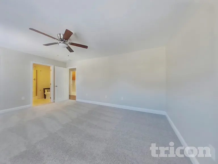 1202 Addison Ct — Photo 10