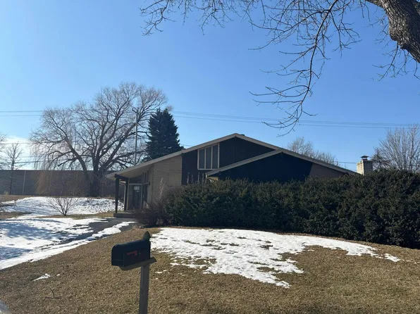 5435 S 15th Pl, Milwaukee, WI 53221