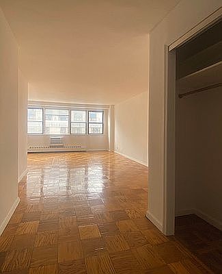 5th image of 435 W 57th St APT 17G