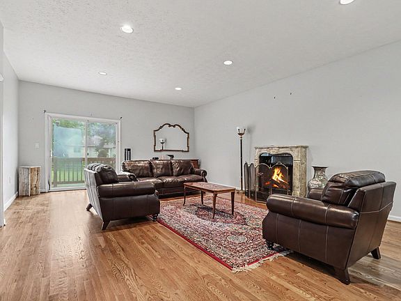 5th image of 3695 Winters Hill Dr