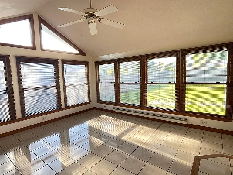 176 Harmony Ct — Photo 8