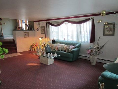 3rd image of 4 Rockland Pl