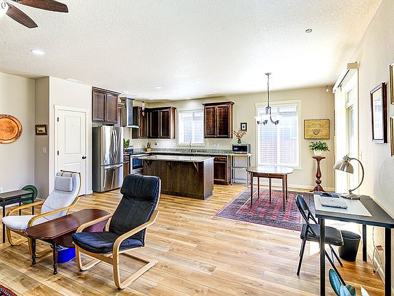4th image of 12713 NE 54th Way