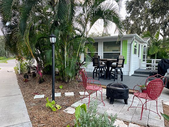 3rd image of 7125 Fruitville Rd #656
