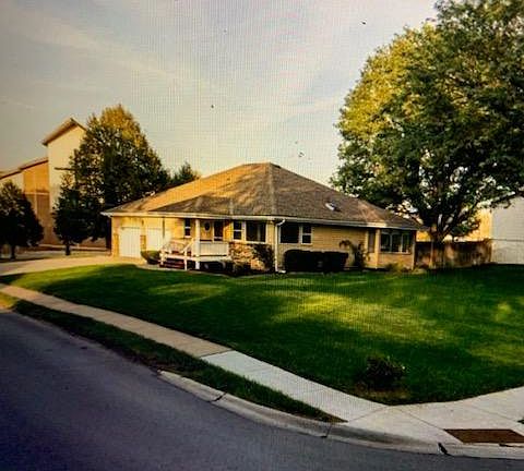 2nd image of 5303 Blackwell Dr