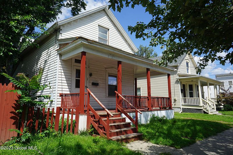 2nd image of 24 W Lawrence Street