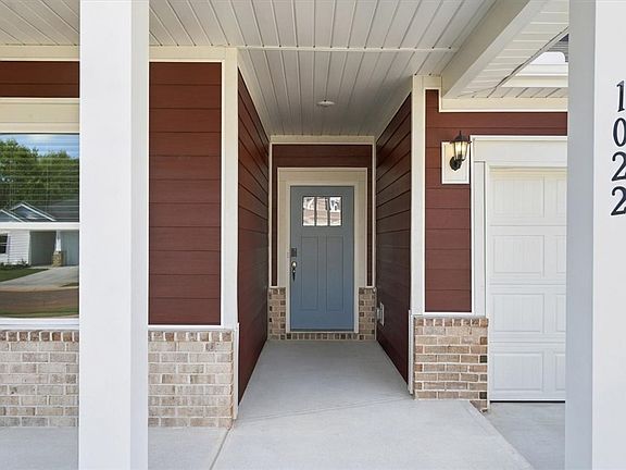 4th image of 1022 Southwell Dr