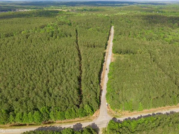 104 Buffalo Rd, Benton, LA 71006