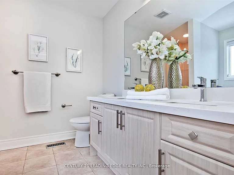 40 Kentley St — Photo 13