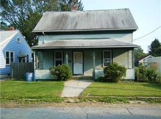 13 Cottage St, Johnston, RI 02919