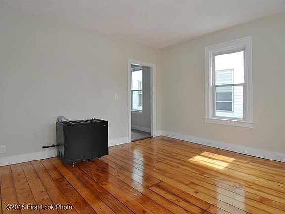 4th image of 27 Herschel St