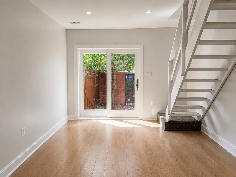 2 bed, 672 sqft, $2,800 — Photo 2