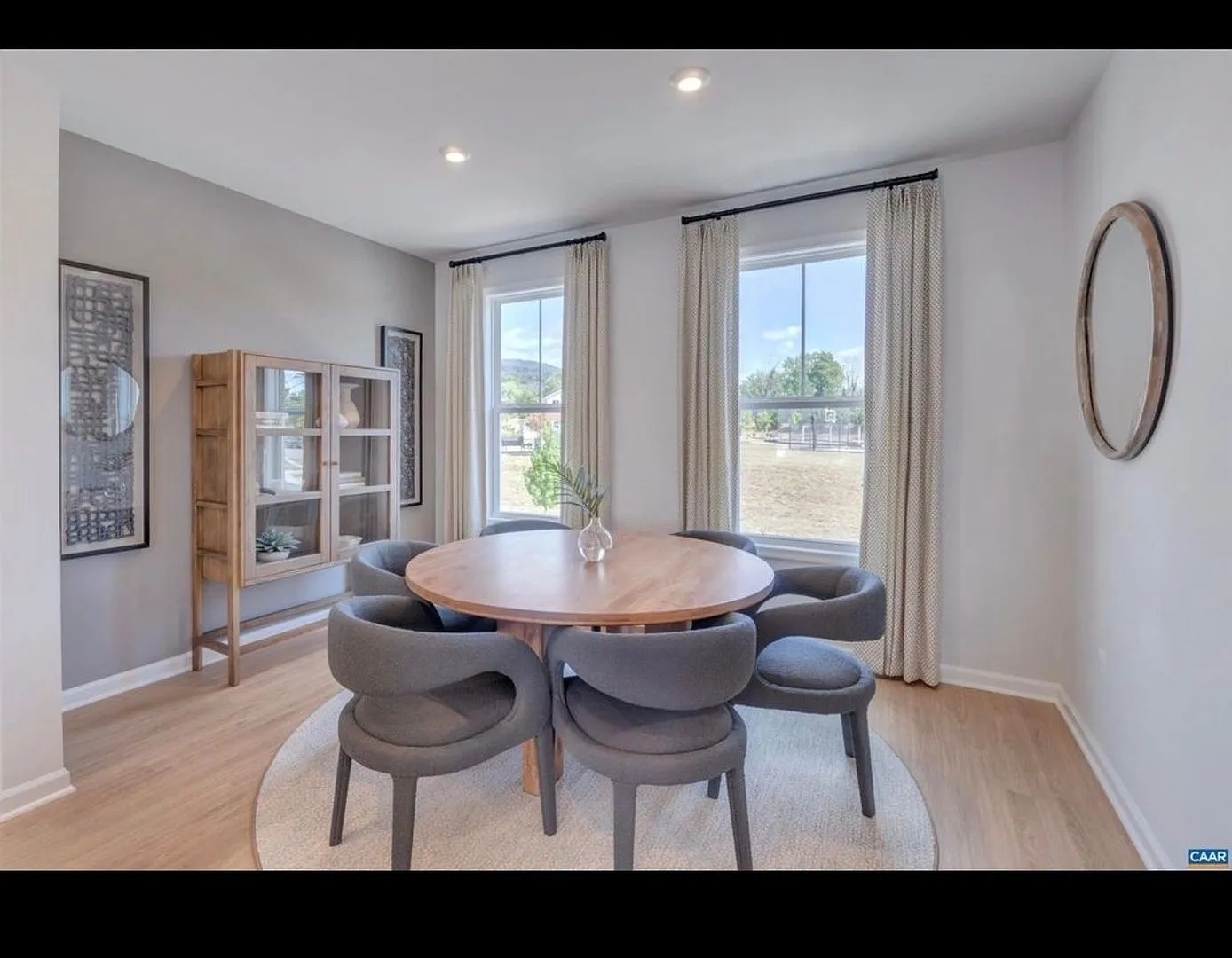 Charming 4BR Townhome in Crozet — Photo 4
