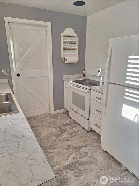 3rd image of 17953 48th Avenue S