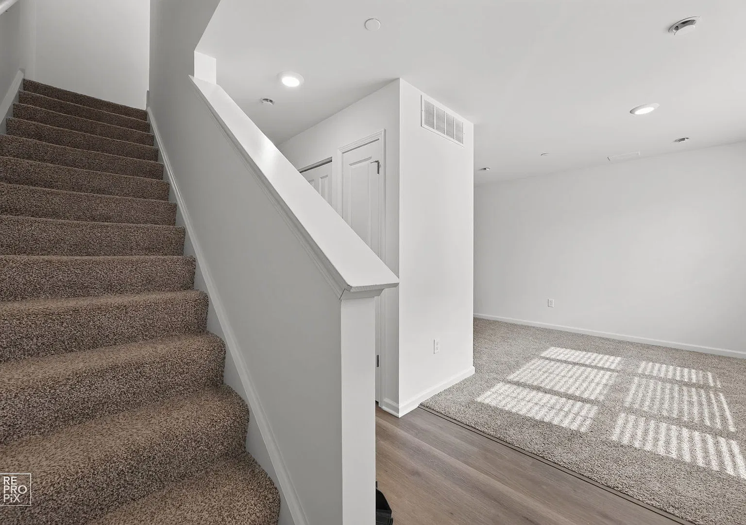 3 bed, 2.5 bath, 1798 sqft, $3,300 — Photo 2