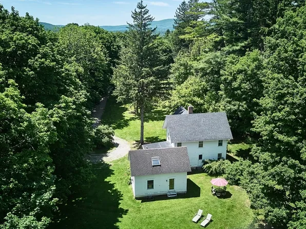 10 Prospect Hill Rd, Stockbridge, MA 01262