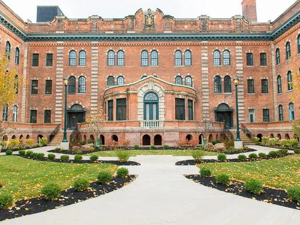 300 Alexander Apartments