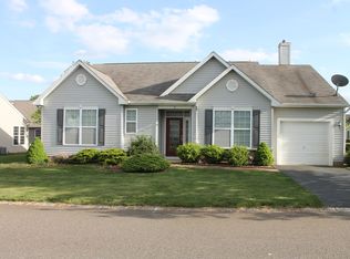 8 Fieldstone Ct, Whiting, NJ 08759