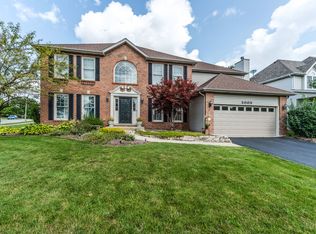 3005 Kendridge Ln, Aurora, IL 60502
