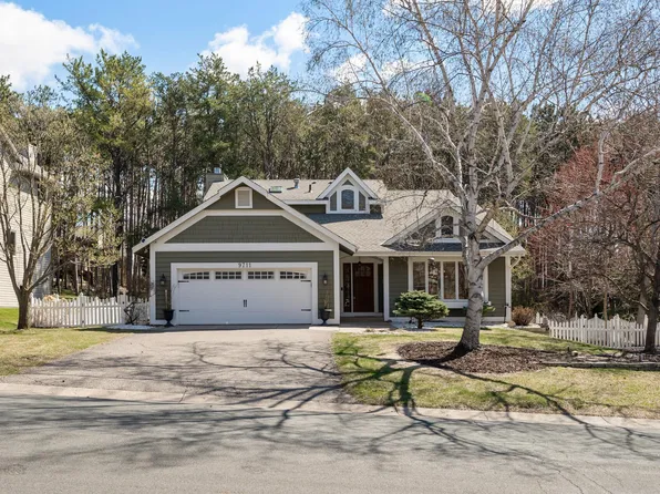9711 Tree Farm Rd, Eden Prairie, MN 55347