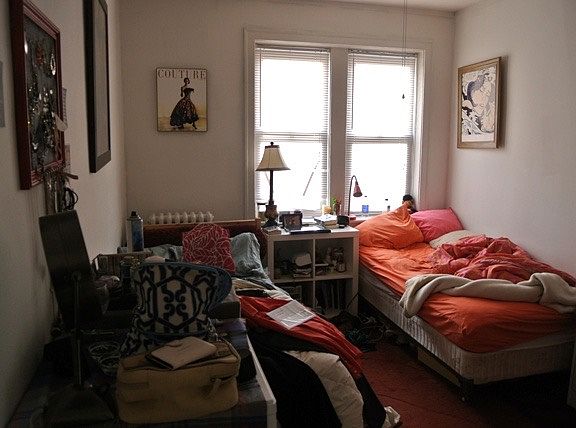 2nd image of 1931 W Crystal St APT 1B