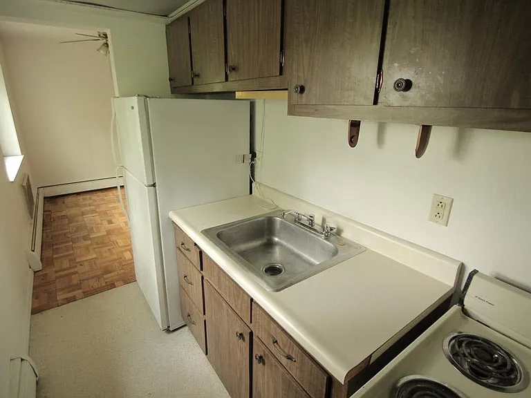1230 E End Ave #3 — Photo 3
