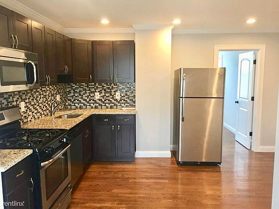 902a10F327bC45D-72096901