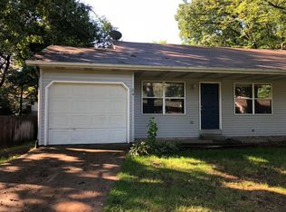 84 Manley Ave, Holland, MI 49424