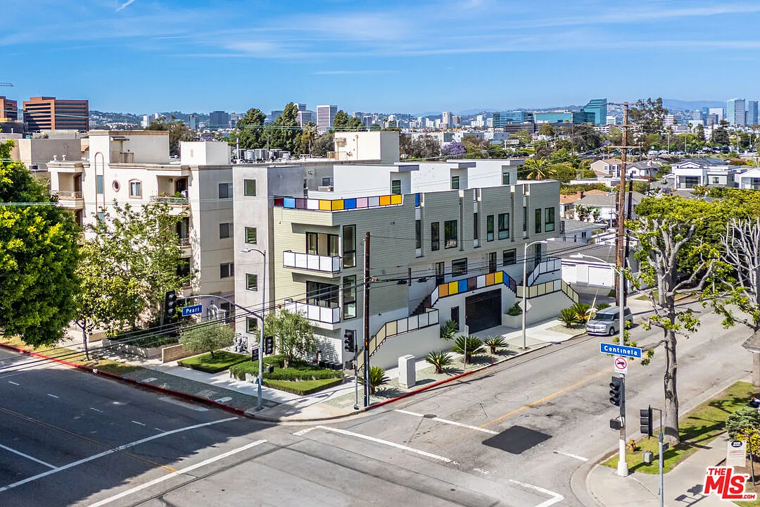Building Photo - 2496 S Centinela Ave #3