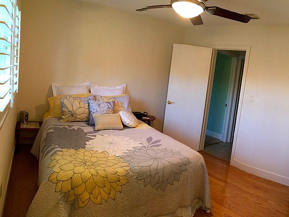 Middle Bed Room