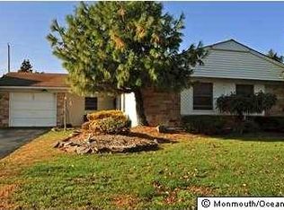 101 Andover Ln, Aberdeen, NJ 07747