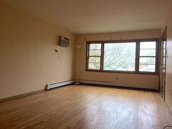 2nd image of 2519 N 75th Ave #2