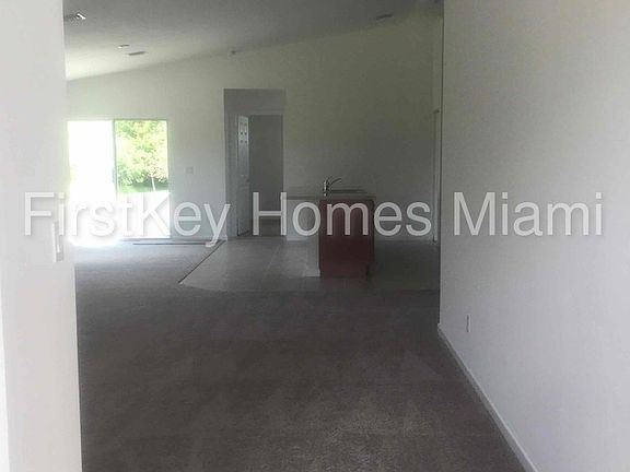 2nd image of 4050 SW McIntyre St