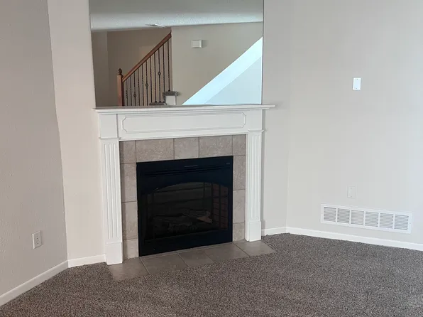 614 SW Shadow Glen Dr, Blue Springs, MO 64015
