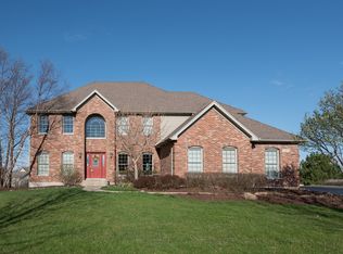 5475 Half Round Rd, Oswego, IL 60543