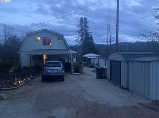 133 Dellwood Dr, Grants Pass, OR 97526
