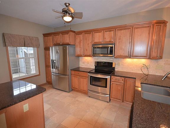 3rd image of 2944 Whispering Shores Dr