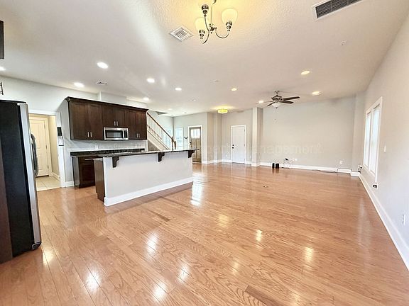 3rd image of 2223 Amherst Ave #2