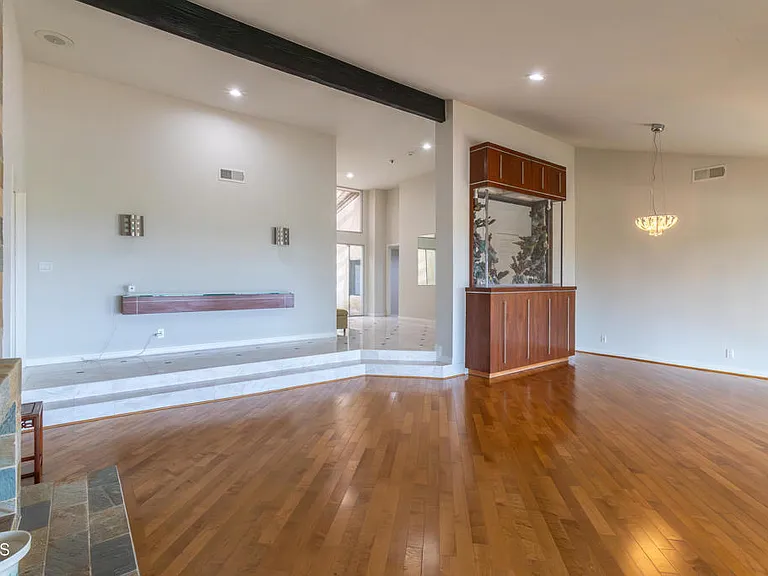 1212 Arno Dr — Photo 9