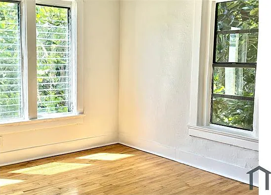 1319 Meridian Ave — Photo 7