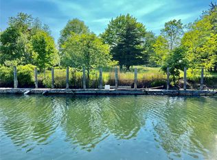 700 Robinson Rd, Greenport, NY 11944