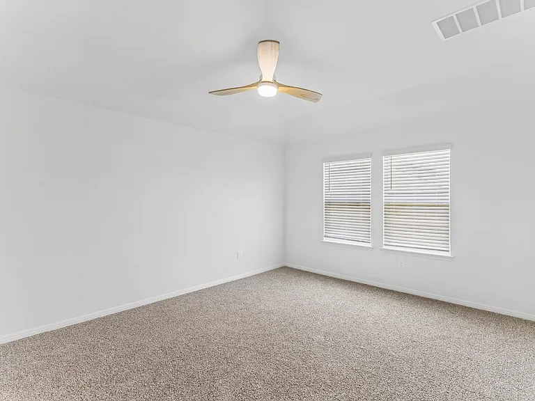 1916 Hamshackle Dr — Photo 36