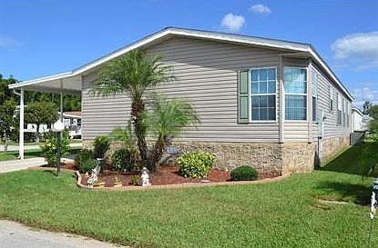 2nd image of 3141 Carpenter Ln