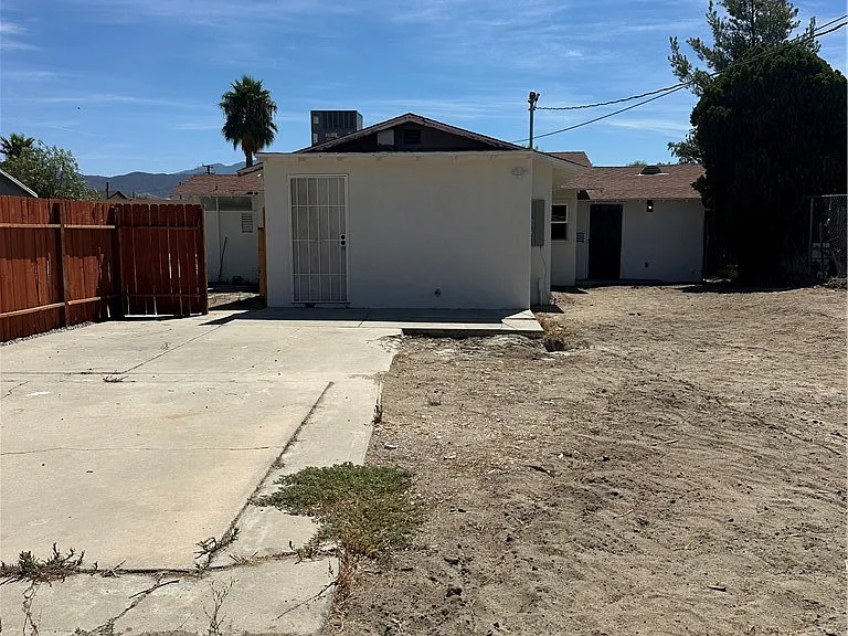 454 S Rosario Ave #A — Photo 24
