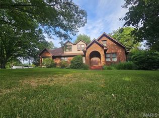 220 S 9th St, East Alton, IL 62024