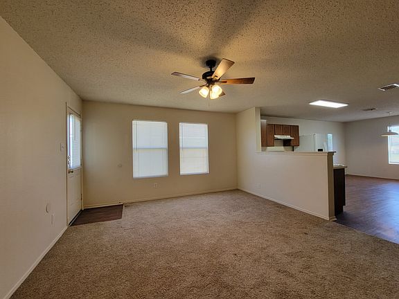 4th image of 1815 Brookwood Dr