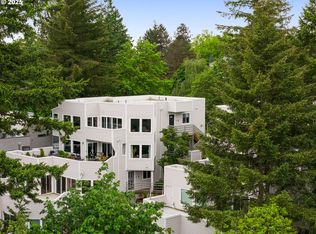 48 Eagle Crest Dr APT 4A, Lake Oswego, OR 97035