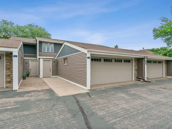 540 Woodhill Dr APT 75, Roseville, MN 55113